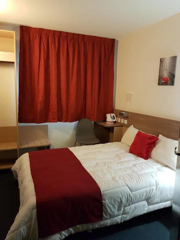 Kyriad Direct Hotel 2*